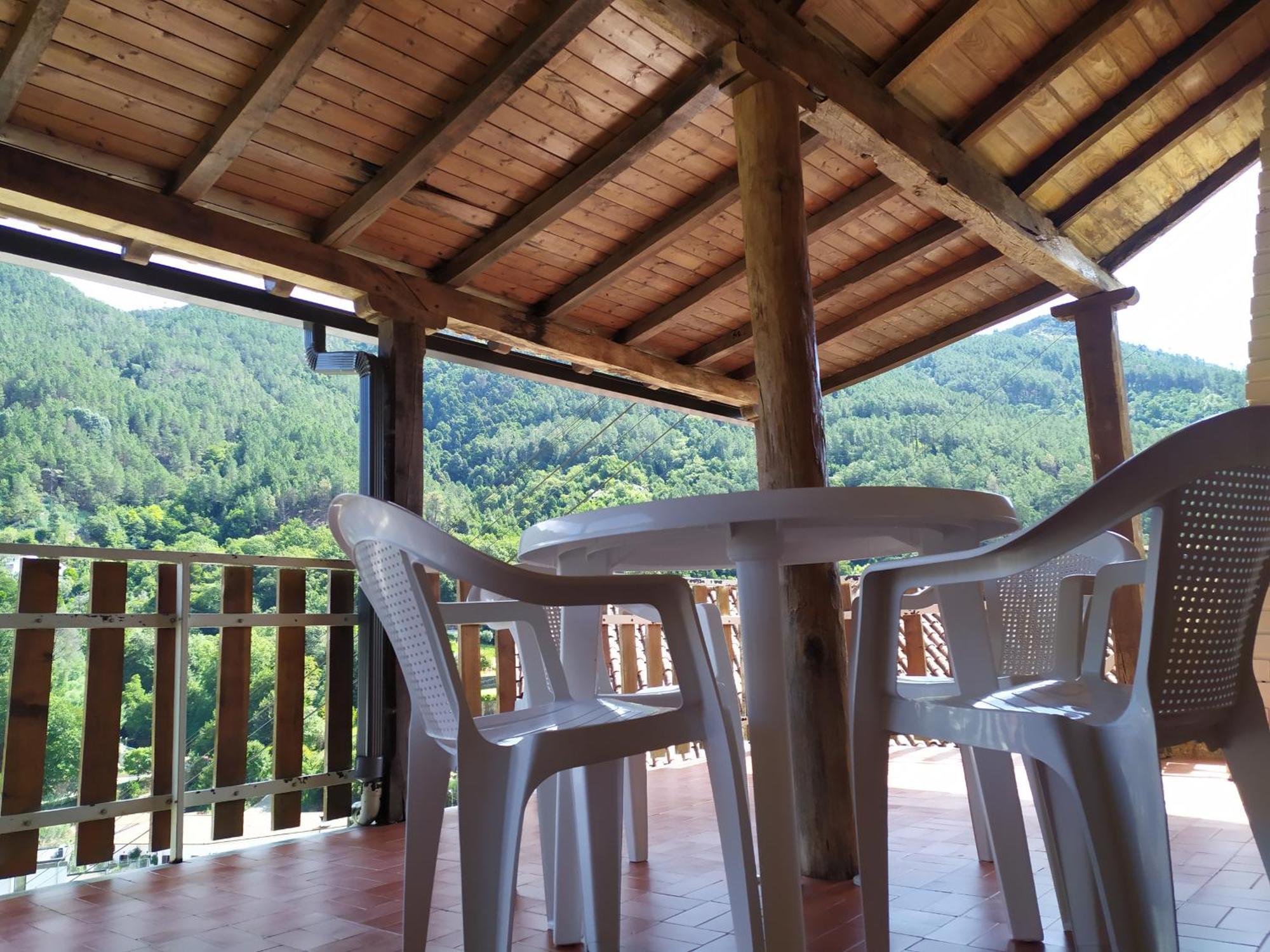 Sao Miguel Do Geres Hotel Phòng bức ảnh